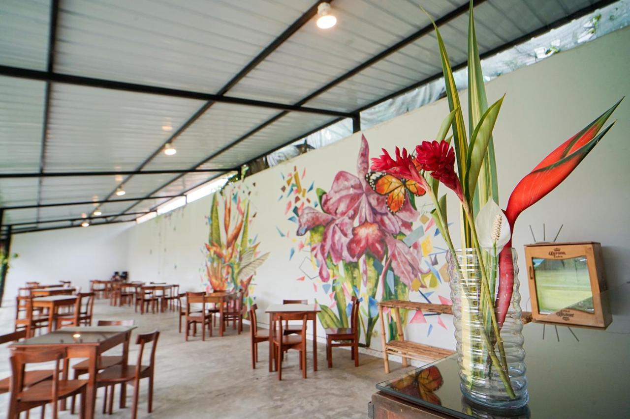 Country Club Eco Casajardin 호텔 모요밤바 외부 사진